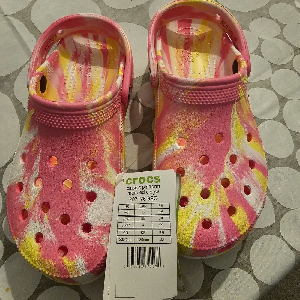 Crocs